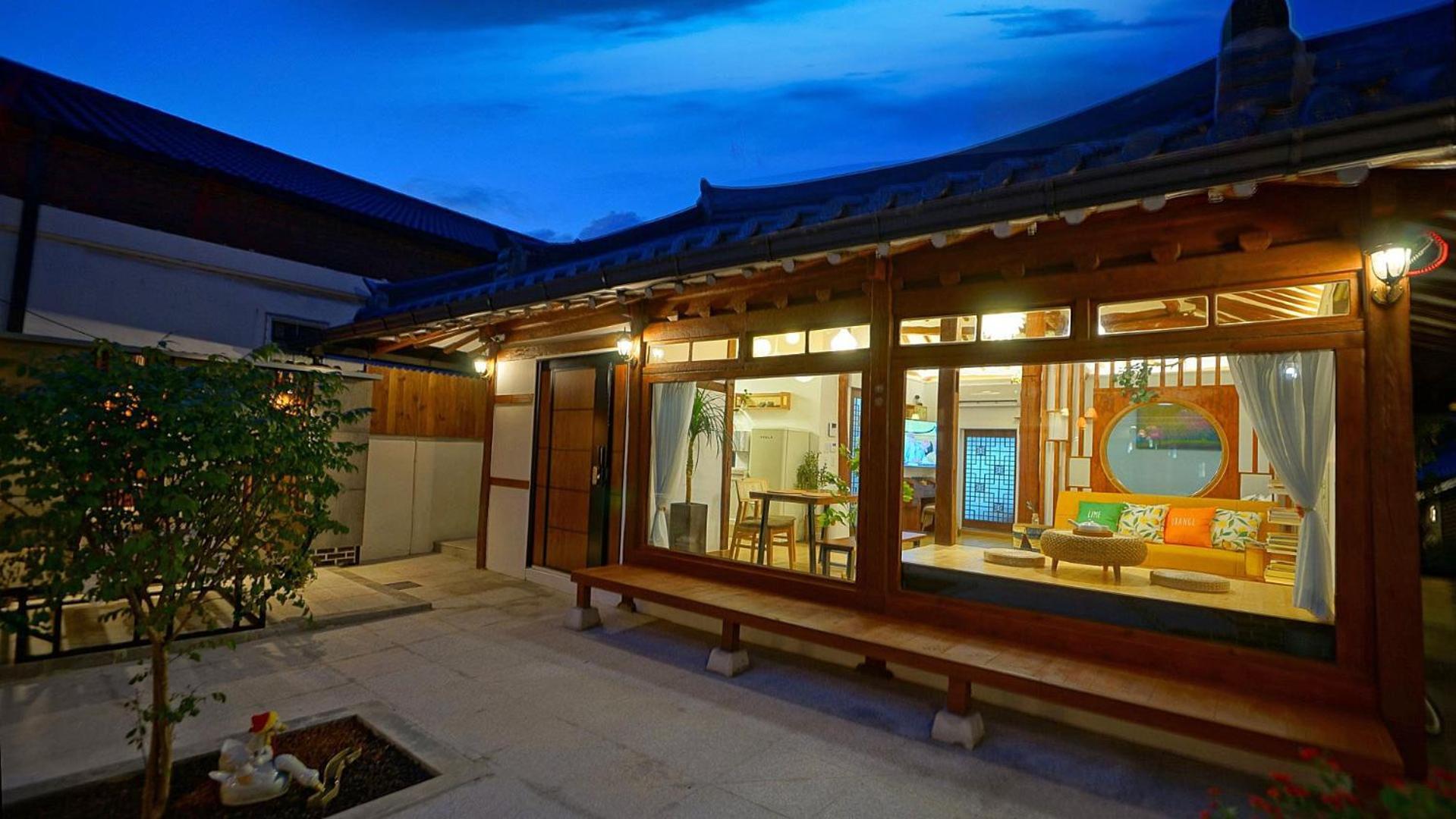 Hotel And Spring Jeonju Exterior foto